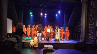 Air Mata di Festival Nan Jombang Tanggal 3, Angga Mefri Lanjutkan Warisan Sang Maestro Ery Mefri