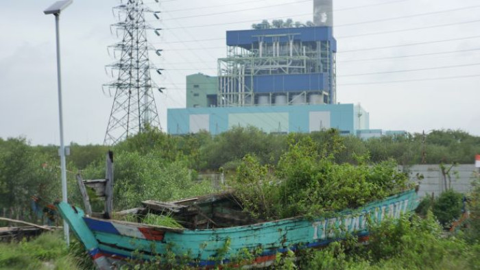 Keberadaan PLTU di Cirebon memberikan dampak nyata bagi masyarakat sekitar yang berprofesi sebagai nelayan