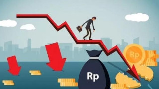 Rupiah Jebol Rp17.500 per Dolar, Publik Pertanyakan “Asumsi Rahasia” Pemerintah
