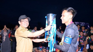 Tigo Kayo FC Mengangkat Trofi Piala Wali Kota Payakumbuh 2026
