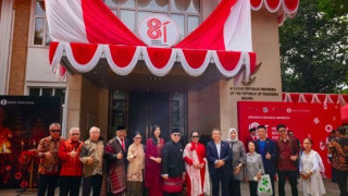 KBRI Beijing Luncurkan Buku 30 Tulisan Terbaik Penulis Indonesia
