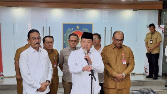 Nusron Wahid saat menjawab pertanyaan media di Jakarta, Jumat, 18 September 2026. Foto ANTARA 