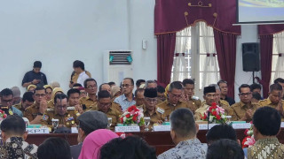 Bupati Yulianto Hadiri Kunjungan Kerja Komisi II DPR RI, Pengelolaan Aset Daerah Jadi Sorotan
