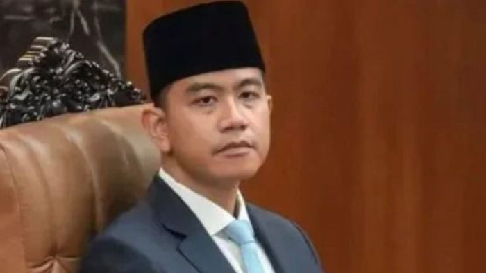 Wakil Presiden Gibran Rakabuming Raka didesak mengundurkan diri dari jabatannya.