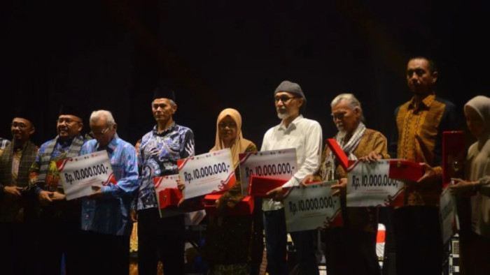 Penyerahan Anugerah Kebudayaan Provinsi Sumatera Barat 2024 Foto Antara 
