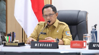 Mendagri Tito Beri Waktu Sepekan kepada Pemda Bentuk Satgas MBG